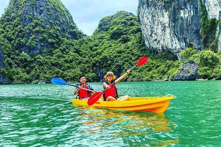 HaLong Bay Full Day With Surprise Cave, Kayaking, Swimming,Lunch